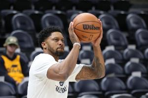 在下周一召 在下周一召