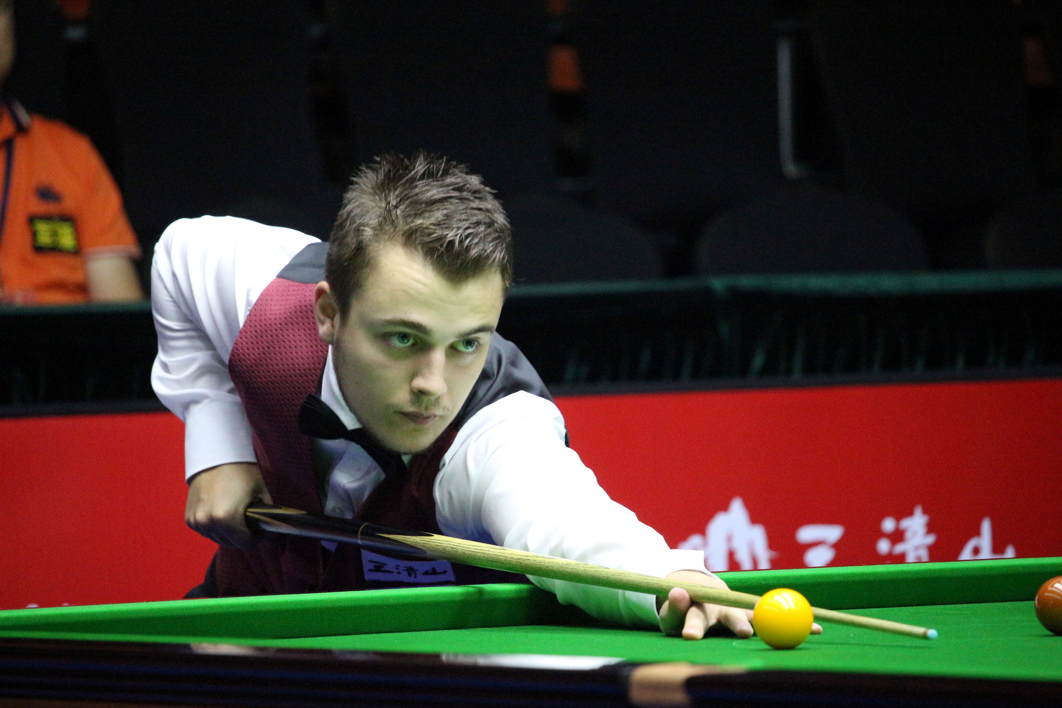 以来在体操 以来在体操