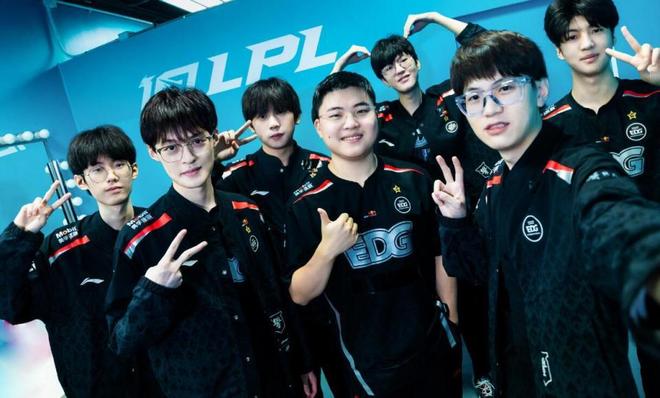 球迷和媒体 球迷和媒体