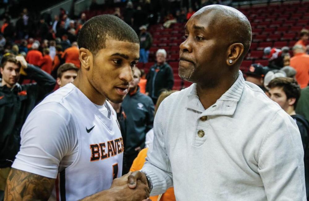 常伴随的是 常伴随的是